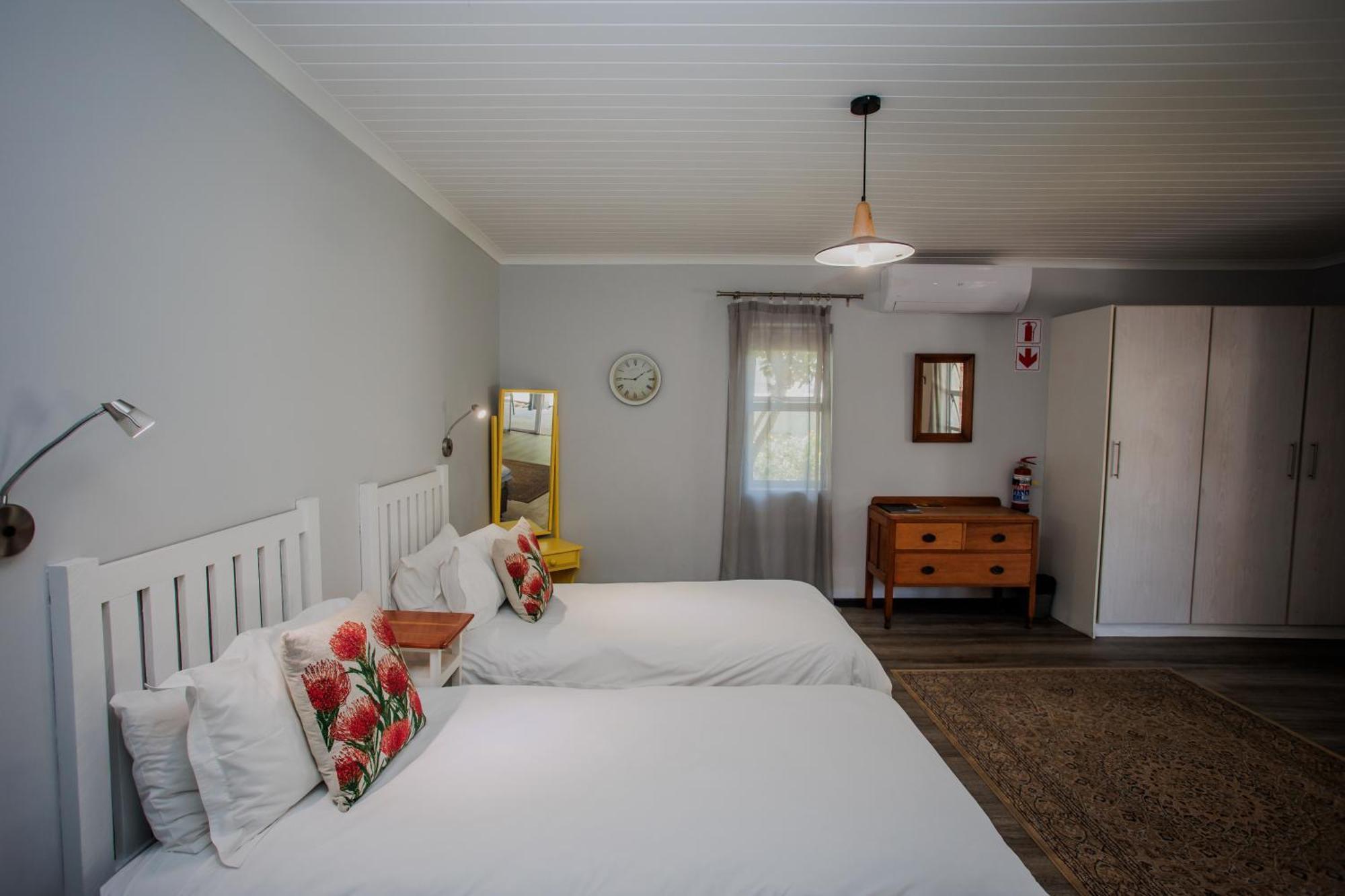 Aan De Eike Guest House Swellendam Dış mekan fotoğraf